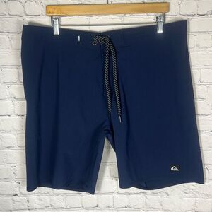 Quiksilver HighLine Navy Blue Swim Trunks Board Shorts Swimwear size 38